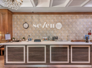 Seveninn Hotel
