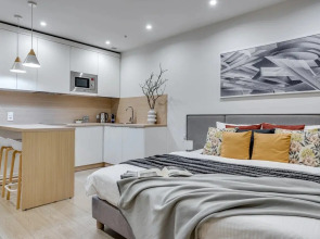 Апартаменты Family Lux с панорамным видом на Остров Мечты и на город