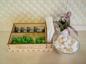 Квартира 1-к яркая у залива на Маркова 8/2 от RentAp, 4 сп.места