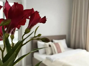 Komfortnaya na Komarova Flat