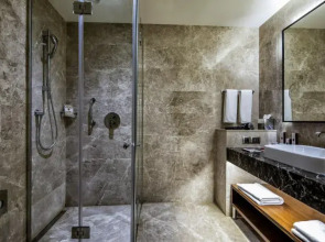 Отель Clarion Golden Horn Hotel