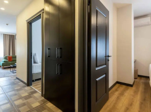 Отель BayMari Suites City Life