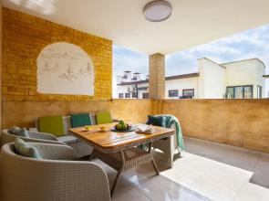 On Buzand Str. 13-109/1 Apartments