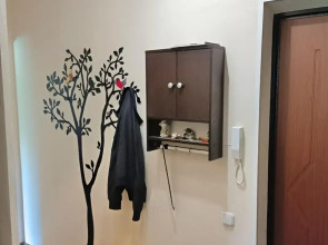 Апартаменты Двухкомнатные на втором этаже с балконом