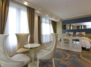 Отель Ambassadori Hotel Tbilisi