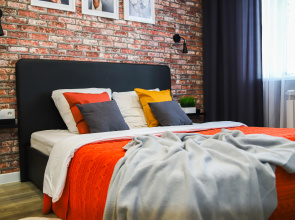 Apartamenty <<Home Vita>> stil'nye, prostornye, krasivyj vid iz okna