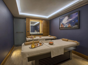 Golden Tulip Istanbul Bayrampasa