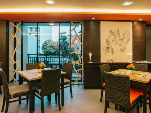 Отель Citrus Patong Hotel by Compass Hospitality