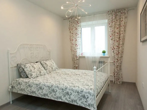 Апартаменты на Зелинского 1 (Кристалл)