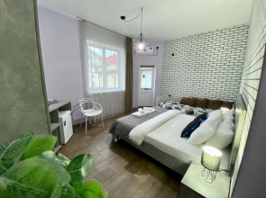 Гостевой Дом Five-story с бассейном