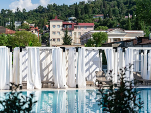 Отель Riviera Hotel