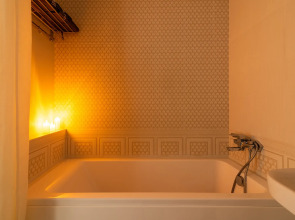 Апартаменты в центре с видом на город