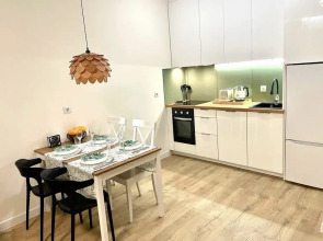 квартира премиум-класса в стиле "эко" с видом на парк и речку