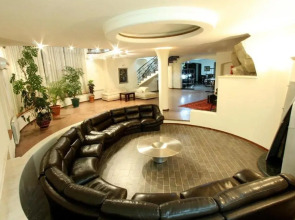 Hotel Beaumonde Garden