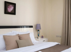 Апартаменты Welcome Home in Marina Crown 1 Спальня с Балконом