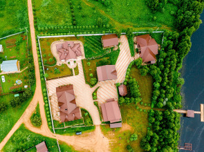 Baza Otdykha Family House