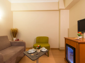 Отель Prestige Old City