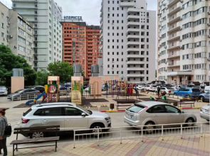 Апартаменты на Кубанской Набережной