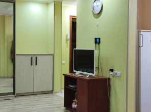 Апартаменты на Конституции СССР 10