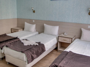 Отель сквер Высоцкого