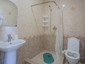 Гостевой Дом K.V.N.