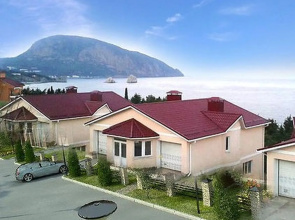 Yaguar Living Quaters