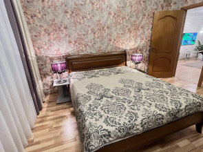 Квартира Большая 4-х комнатная квартира недалеко от центра