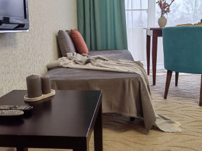 Квартира большая двухкомнатная у леса и озера