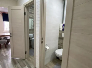 Квартира четырехкомнатная на Цюрупы, 84