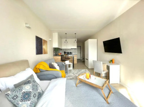 Апартаменты Студия День Ночь с Видом На Горы