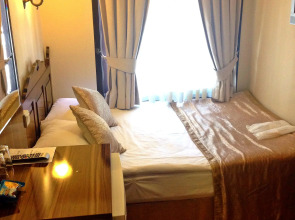 Отель Naz Wooden House Inn