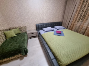 Dvuxkomnatnaya V Tsentre Gopoda Surguta Flat