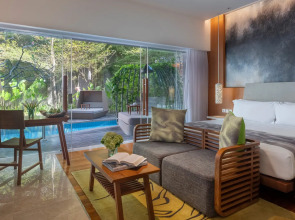 Отель Maya Sanur Resort & Spa