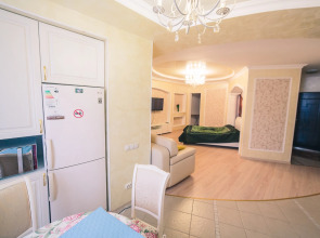 Апартаменты на Октябрьской Революции