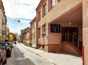 Отель Old Town Trio