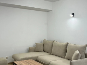 Dvukhkomnatnaya V Samom Tsentre Yerevana Flat