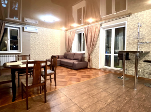Квартира 3-комнатная Видовая Yarapartments на Набережной