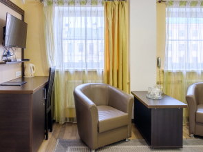 Отель Славия