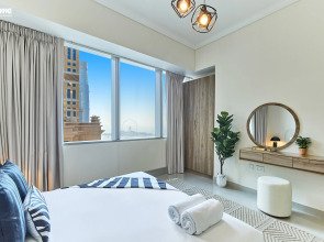 Апартаменты Bnbmehomes 54th Floor Sea View Heart of Marina - 5407