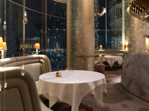 Отель Tower Club at lebua