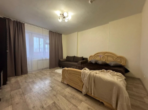 Na 14 Gostey Na Khadi Taktasha 121 v tcentre goroda na oz kaban Apartments