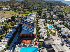 Throne Beach Resort & Spa