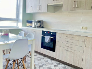 Квартира двухкомнатная в центре города в элитном доме