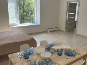 Khitry Lis Private House