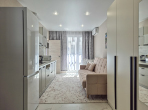 Квартира с Балконом в Одном из Самых Зеленых Районов Сочи