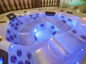 Отель Монарх