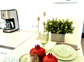 Апартаменты На Бурнаковке 93