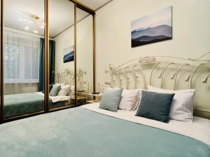 Квартира Уютная 2-х комнатная в 1 минуте от метро Академическая