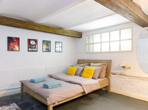 Апартаменты Roomstay с камином