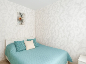 Uyutnye apartamenty vozle zhd vokzala ot  "V-Gosti" Apartments